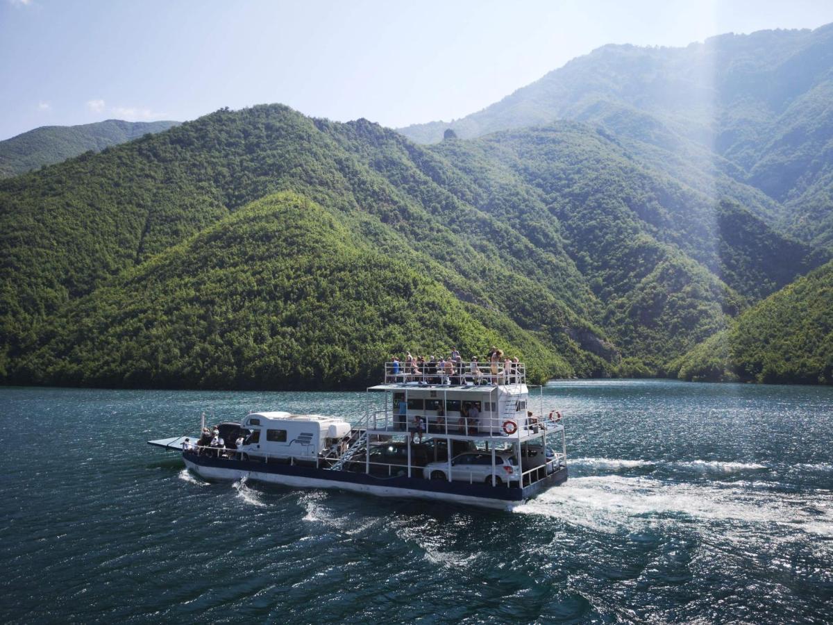 Rozafa Ferry & Accommodation Koman Eksteriør bilde